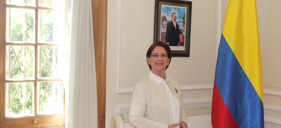 Luz Elena Martínez Kasab se posesionó como nueva Embajadora de Colombia ante Egipto 